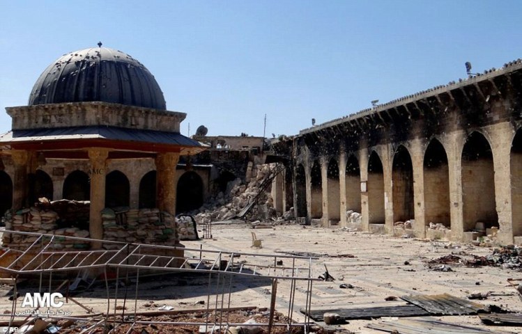 Umayyad Mosque in ruins