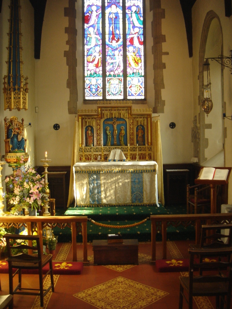 Photo of inside the Slipper Chapel Walsingham by Thorvaldsson