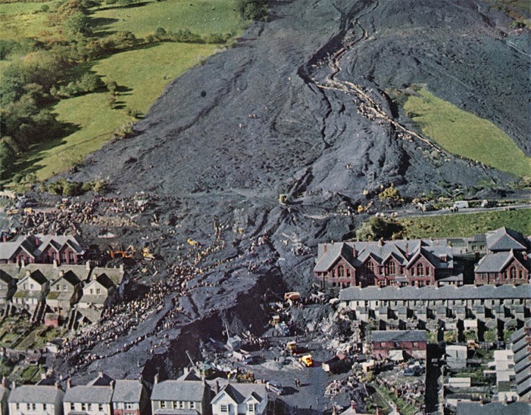The spoil from Aberfan coal mine swamped the village
